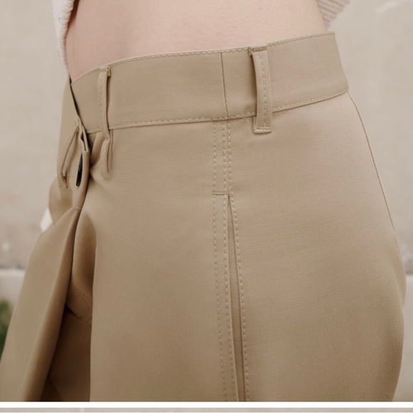 Zara asymmetrical chino pants. Sz M - Picture 2 of 8